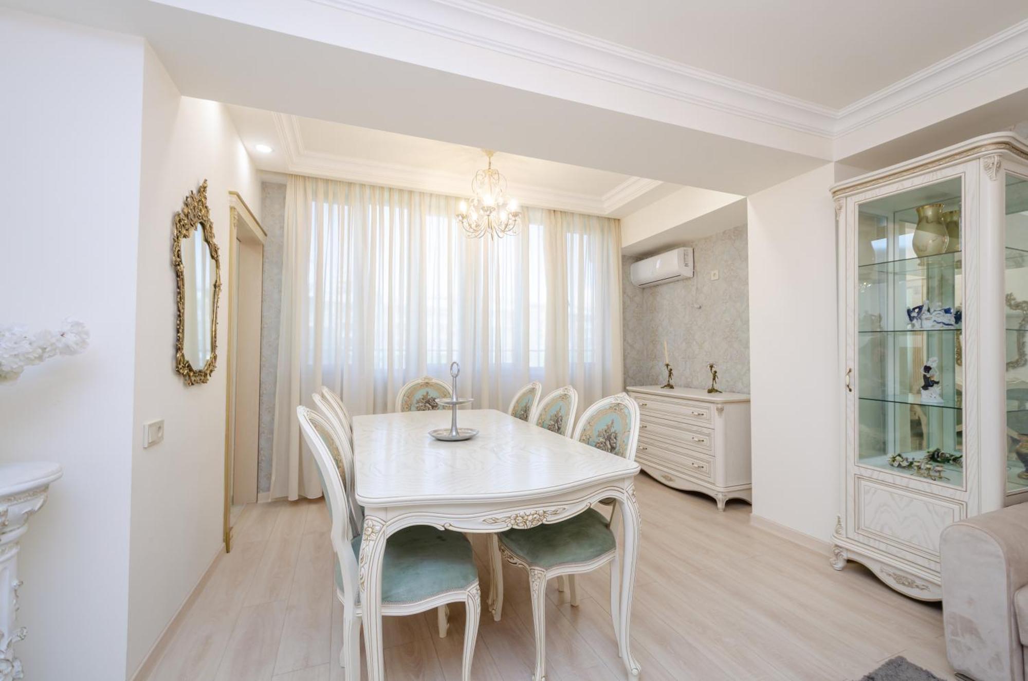 5A Beautiful Apartment In The Center Of The Capital Photo Original Yerevan Exterior photo